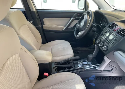 2016 Subaru Forester 2.5I z USA, uszkodzony, nr VIN JF2SJABC9GH553570